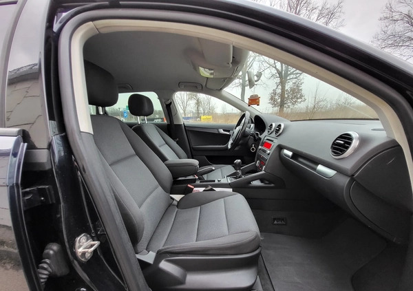 Audi A3 cena 31400 przebieg: 251000, rok produkcji 2012 z Ruciane-Nida małe 232